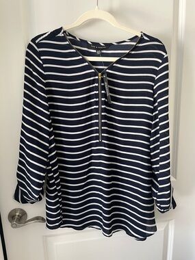 Zac & Rachel Navy and White Striped Zip-Front  Blouse Roll Tab SZ XL Lightweight